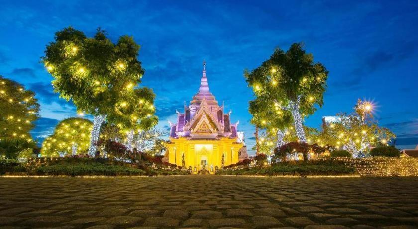 Qbix Hotel Khon Kaen Exterior foto